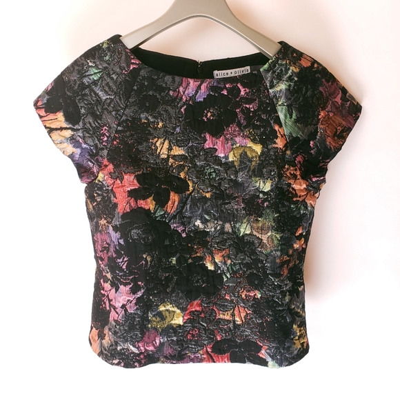 Alice + Olivia Floral Embroidered Short Sleeve Top - Picture 2 of 14
